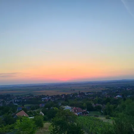 Barati Vendeghaz 3* Győrújbarát